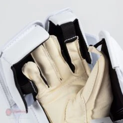 Bauer GSX Intermediate Goalie Blocker S20 -Baue Hockey Shop bauer blockers bauer gsx intermediate goalie blocker 14463772983362