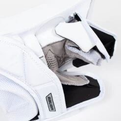 Bauer Vapor X2.7 Junior Goalie Blocker 17 Bauer Vapor X2.7 Junior Goalie Blocker -Baue Hockey Shop bauer blockers bauer vapor x2 7 junior goalie blocker 5427646201922