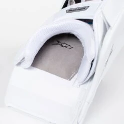 Bauer Vapor X2.7 Junior Goalie Blocker 19 Bauer Vapor X2.7 Junior Goalie Blocker -Baue Hockey Shop bauer blockers bauer vapor x2 7 junior goalie blocker 5427646660674