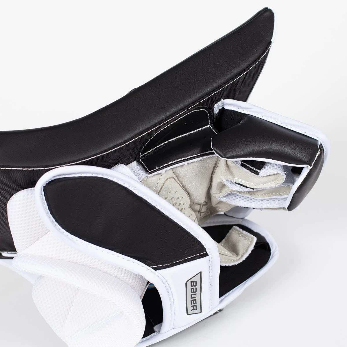 Bauer Vapor X2.7 Senior Goalie Blocker 6 Bauer Vapor X2.7 Senior Goalie Blocker - Image 4