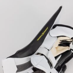 Bauer Vapor X5 Pro Intermediate Goalie Blocker -Baue Hockey Shop bauer blockers bauer vapor x5 pro intermediate goalie blocker 30441016295490