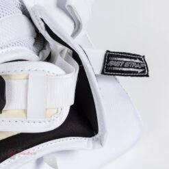 Bauer GSX Intermediate Goalie Catcher S20 -Baue Hockey Shop bauer catchers bauer gsx intermediate goalie catcher 14451209076802