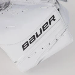 Bauer GSX Intermediate Goalie Catcher S23 -Baue Hockey Shop bauer catchers bauer gsx intermediate goalie catcher s23 30445046792258