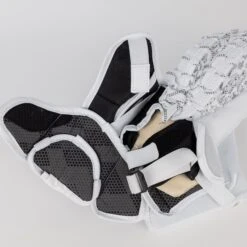 Bauer GSX Junior Goalie Catcher S23 -Baue Hockey Shop bauer catchers bauer gsx junior goalie catcher s23 30444922830914