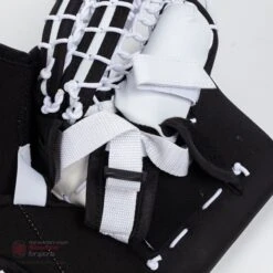 Bauer GSX Prodigy Youth Goalie Catcher S20 -Baue Hockey Shop bauer catchers bauer gsx prodigy youth goalie catcher 14463991742530