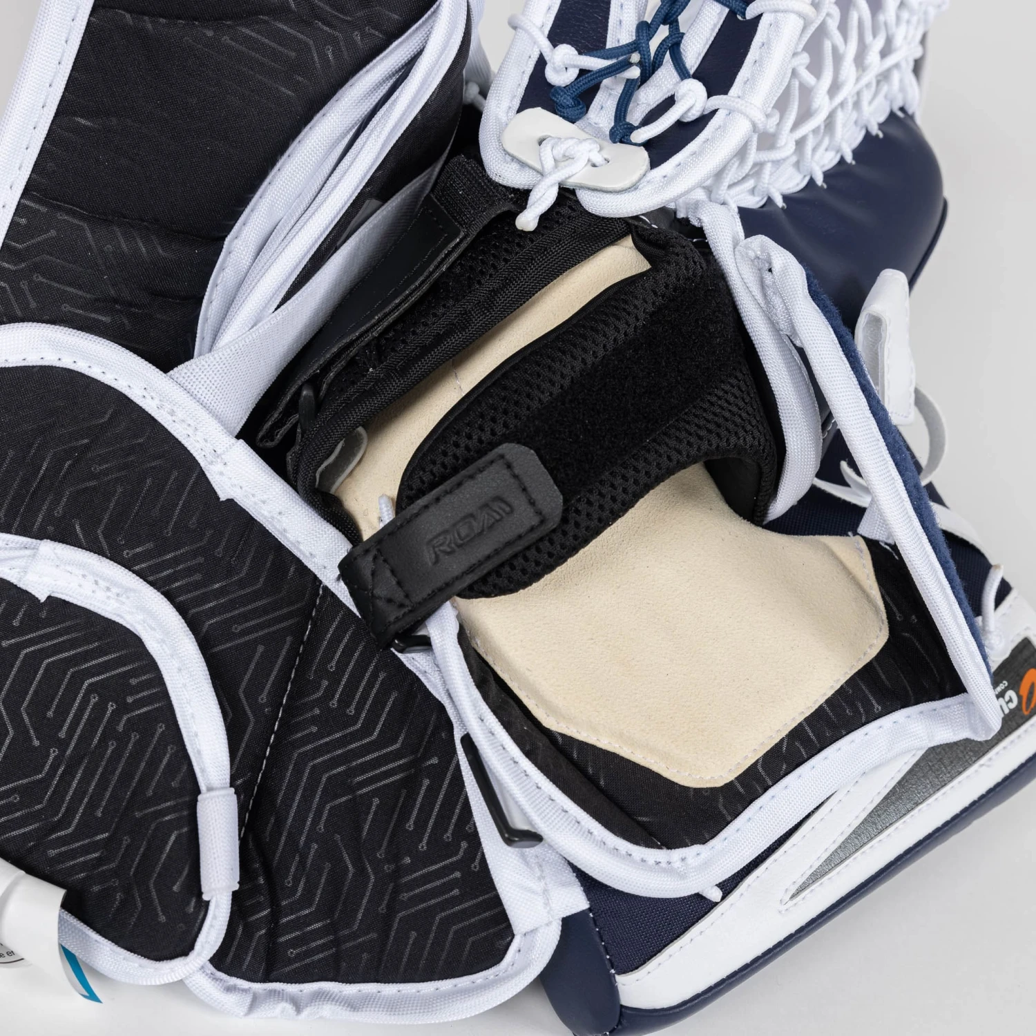 Bauer Supreme M5 Pro Senior Goalie Catcher 11 Bauer Supreme M5 Pro Senior Goalie Catcher - Image 9