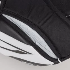 Bauer Vapor X5 Pro Intermediate Goalie Catcher -Baue Hockey Shop bauer catchers bauer vapor x5 pro intermediate goalie catcher 30441022521410