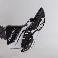 Bauer Vapor X5 Pro Intermediate Goalie Catcher -Baue Hockey Shop bauer catchers bauer vapor x5 pro intermediate goalie catcher 30441022849090