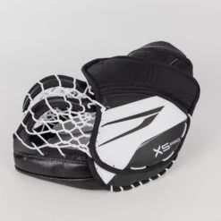 Bauer Vapor X5 Pro Intermediate Goalie Catcher -Baue Hockey Shop bauer catchers bauer vapor x5 pro intermediate goalie catcher 30441022881858
