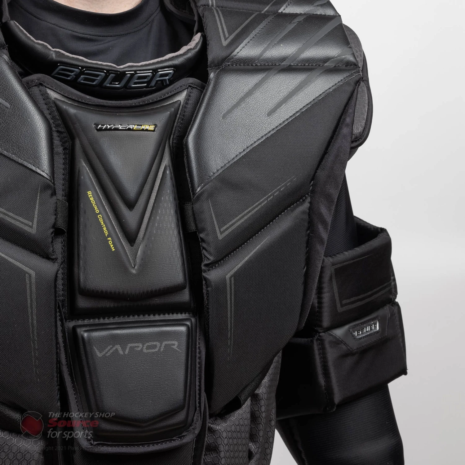 Bauer Vapor HyperLite Senior Chest & Arm Protector - Black 7 Bauer Vapor HyperLite Senior Chest & Arm Protector - Black - Image 5