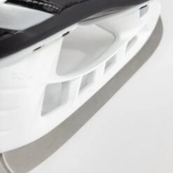 Bauer Lil Rookie Adjustable Youth Hockey Skate -Baue Hockey Shop bauer hockey skates bauer lil rookie adjustable youth hockey skate 30497583333442