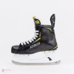 Bauer Supreme 2S Junior Hockey Skates -Baue Hockey Shop bauer hockey skates bauer supreme 2s junior hockey skates 4566207365186