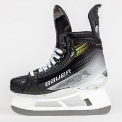 Bauer Vapor HyperLite 2 Intermediate Hockey Skates 22 Bauer Vapor HyperLite 2 Intermediate Hockey Skates -Baue Hockey Shop bauer hockey skates bauer vapor hyperlite2 intermediate hockey skates 30497614299202