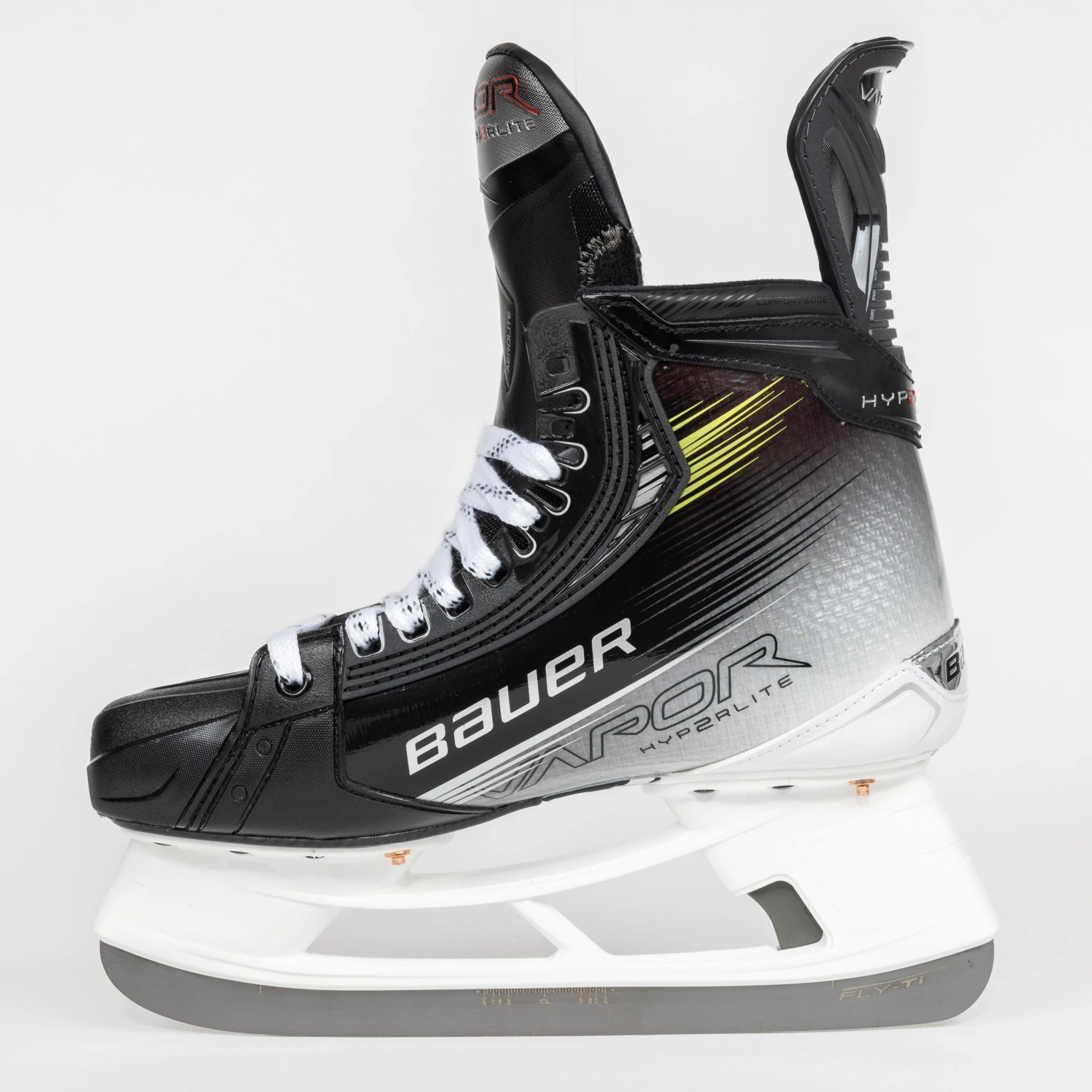Bauer Vapor HyperLite 2 Intermediate Hockey Skates 5 Bauer Vapor HyperLite 2 Intermediate Hockey Skates - Image 3