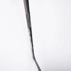 Bauer Vapor HyperLite Junior Hockey Stick - 50 Flex 25 Bauer Vapor HyperLite Junior Hockey Stick - 50 Flex -Baue Hockey Shop bauer hockey sticks bauer vapor hyperlite junior hockey stick 50 flex 28796991340610