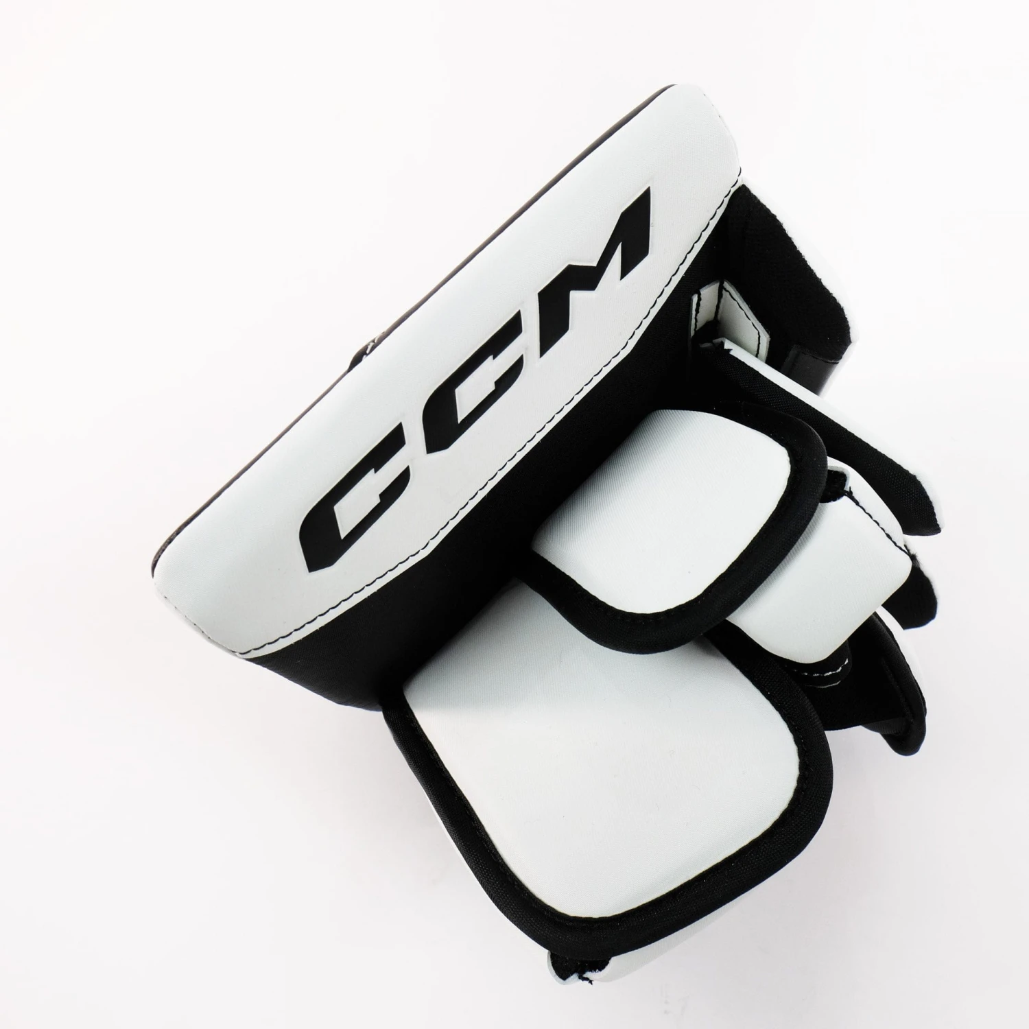 CCM Axis 2.9 Senior Goalie Blocker 15 CCM Axis 2.9 Senior Goalie Blocker - Image 13