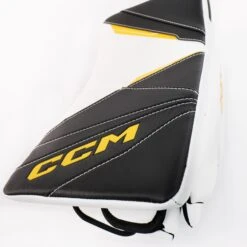 CCM Axis 2.9 Senior Goalie Blocker 32 CCM Axis 2.9 Senior Goalie Blocker -Baue Hockey Shop ccm blockers ccm axis 2 9 senior goalie blocker 29016447483970