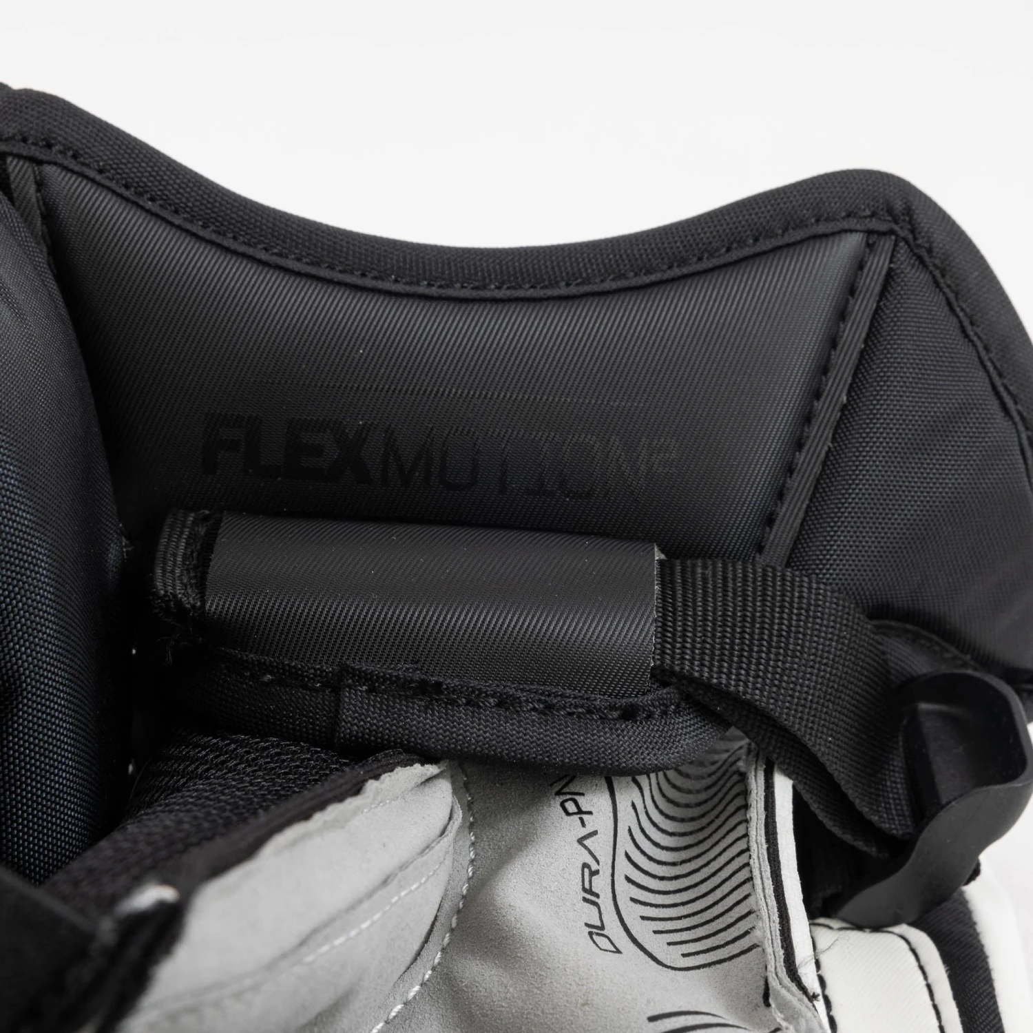 CCM Axis 2.9 Senior Goalie Blocker 10 CCM Axis 2.9 Senior Goalie Blocker - Image 8