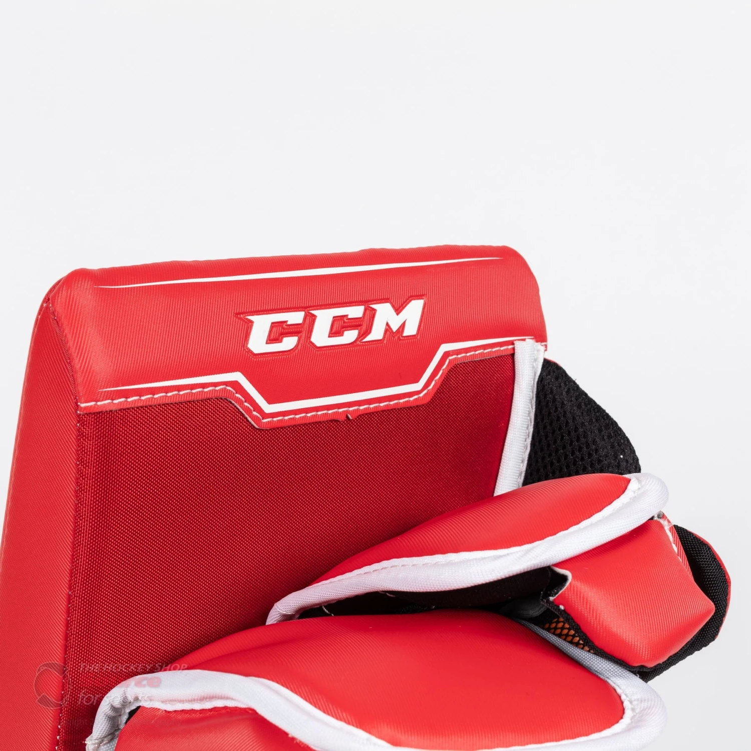 CCM Axis A1.9 Intermediate Goalie Blocker - Source Exclusive 8 CCM Axis A1.9 Intermediate Goalie Blocker - Source Exclusive - Image 6