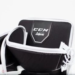 CCM Extreme Flex E4.9 Intermediate Goalie Blocker - Source Exclusive -Baue Hockey Shop ccm blockers ccm extreme flex e4 9 intermediate goalie blocker source exclusive 5311076991042