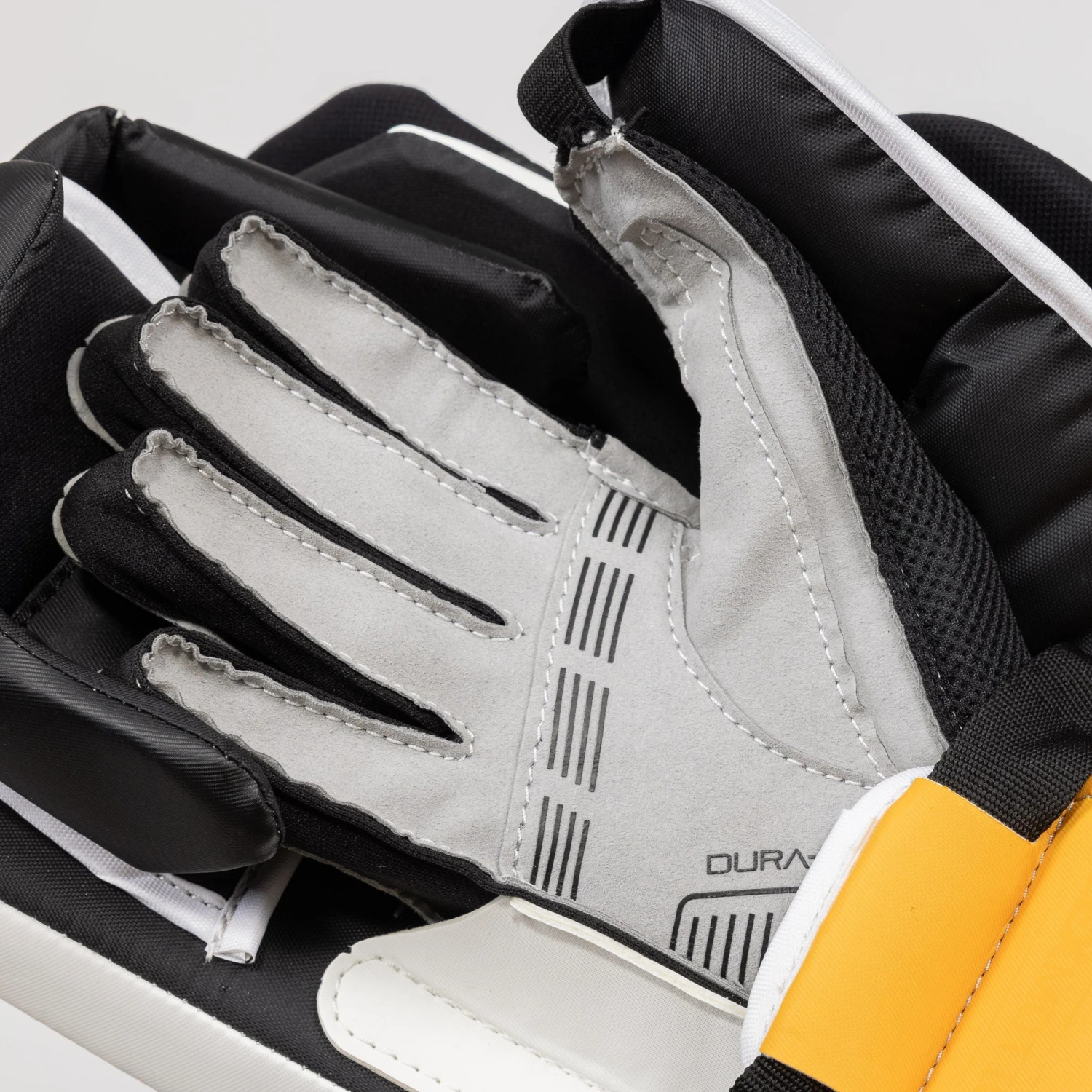 CCM Extreme Flex E6.5 Senior Goalie Blocker 13 CCM Extreme Flex E6.5 Senior Goalie Blocker - Image 11