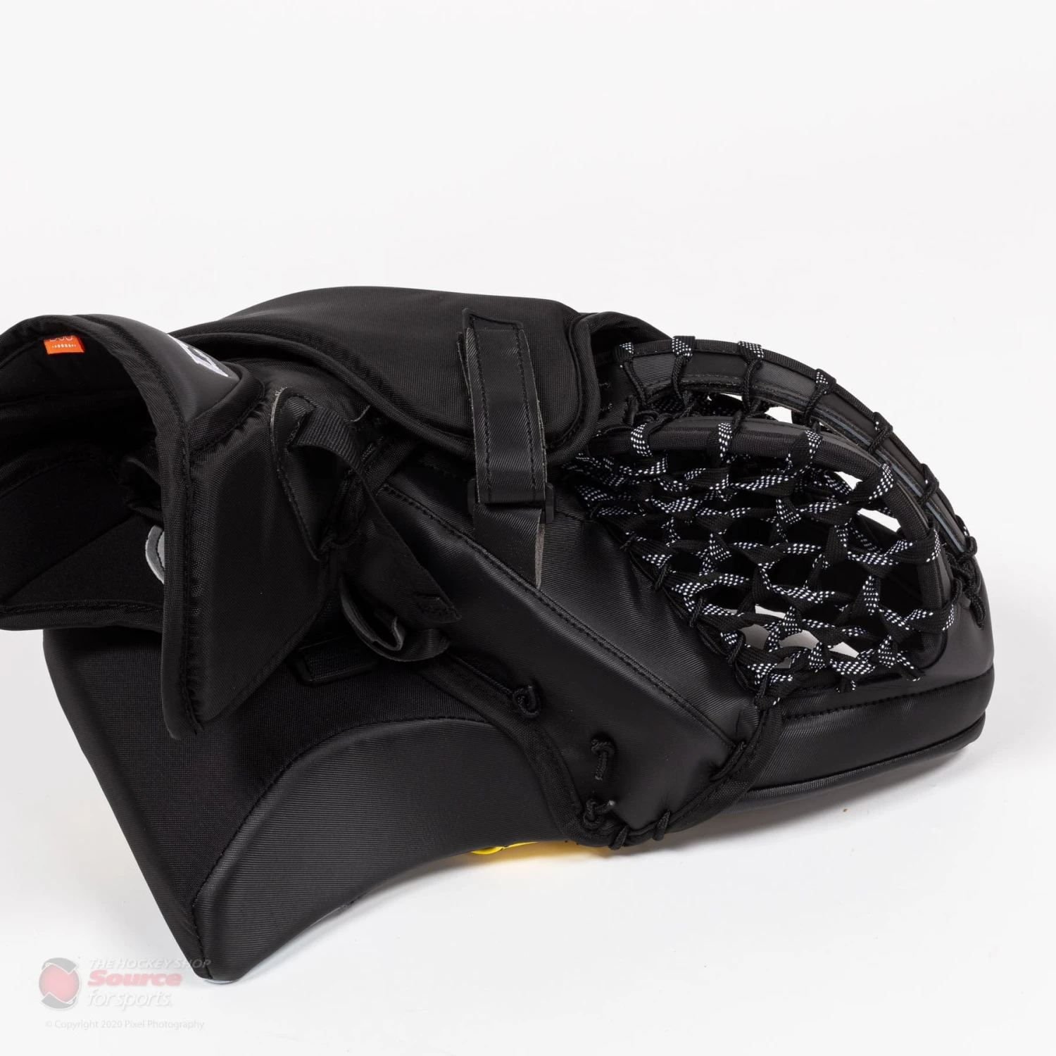 CCM Axis Senior Goalie Catcher 7 CCM Axis Senior Goalie Catcher - Image 5