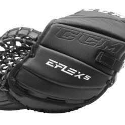 CCM Extreme Flex 5 Senior Goalie Catcher - 580 Break Angle -Baue Hockey Shop ccm catchers ccm extreme flex 5 senior goalie catcher 580 break angle 28808150515778