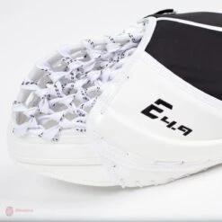 CCM Extreme Flex E4.9 Senior Goalie Catcher - Source Exclusive -Baue Hockey Shop ccm catchers ccm extreme flex e4 9 senior goalie catcher source exclusive 5323923947586