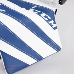 CCM Extreme Flex E5.5 Junior Goalie Catcher -Baue Hockey Shop ccm catchers ccm extreme flex e5 5 junior goalie catcher 27972557340738