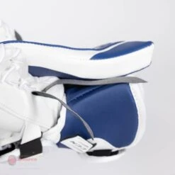 CCM Extreme Flex E5.5 Junior Goalie Catcher -Baue Hockey Shop ccm catchers ccm extreme flex e5 5 junior goalie catcher 27972557537346