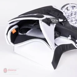 CCM Extreme Flex E5.9 Intermediate Goalie Catcher - Source Exclusive -Baue Hockey Shop ccm catchers ccm extreme flex e5 9 intermediate goalie catcher source exclusive 28235136598082