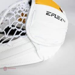 CCM Extreme Flex E5.9 Senior Goalie Catcher -Baue Hockey Shop ccm catchers ccm extreme flex e5 9 senior goalie catcher 27988525350978