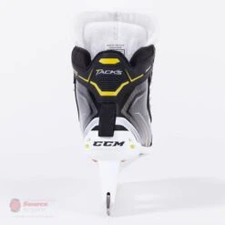 CCM Tacks 9060 Junior Goalie Skates -Baue Hockey Shop ccm goalie skates ccm tacks 9060 junior goalie skates 4565982904386