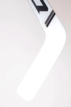 CCM Extreme Flex 4 Pro Senior Goalie Stick -Baue Hockey Shop ccm goalie sticks ccm extreme flex 4 pro senior goalie stick 28777367928898