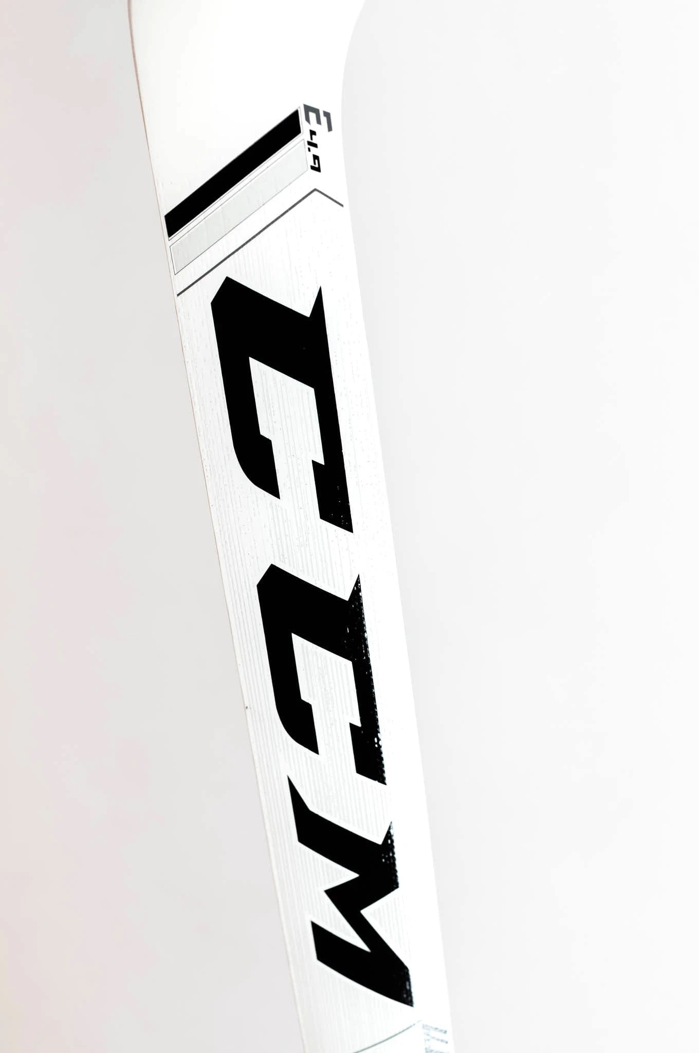 CCM Extreme Flex E4.9 Intermediate Goalie Stick 14 CCM Extreme Flex E4.9 Intermediate Goalie Stick - Image 12