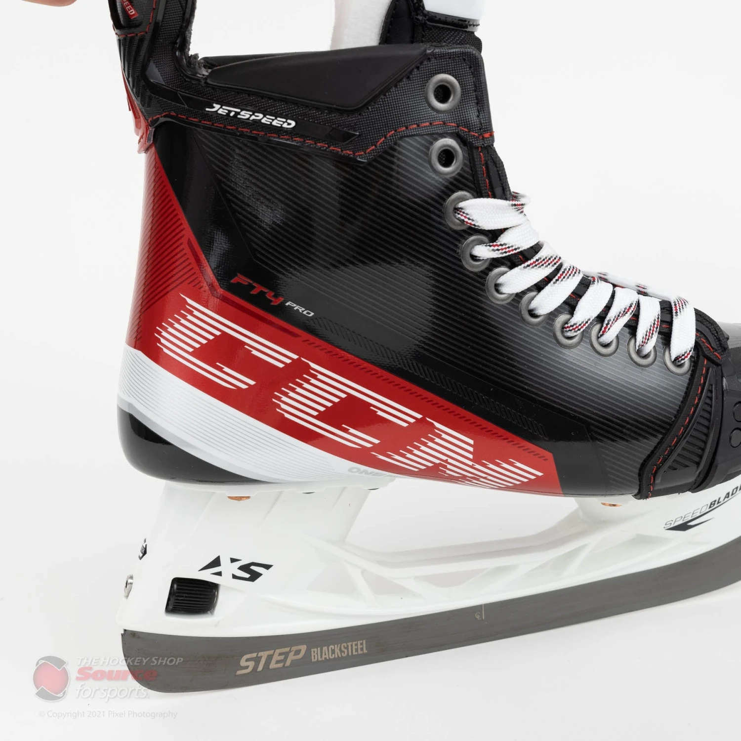 CCM Jetspeed FT4 Pro Intermediate Hockey Skates 4 CCM Jetspeed FT4 Pro Intermediate Hockey Skates - Image 2