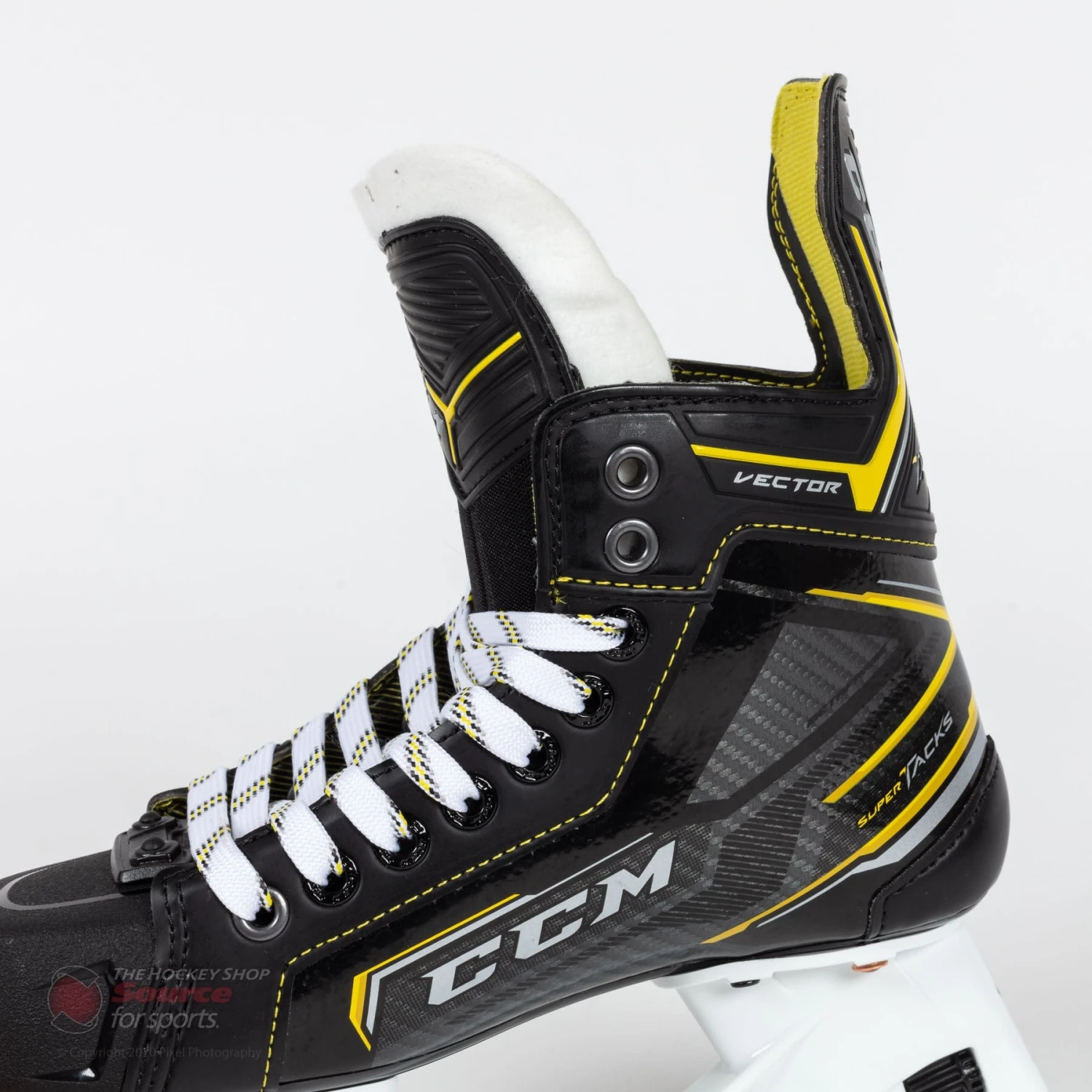 CCM Super Tacks Vector Junior Hockey Skates (2020) 6 CCM Super Tacks Vector Junior Hockey Skates (2020) - Image 4