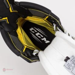 CCM Super Tacks Vector Premier Senior Hockey Skates -Baue Hockey Shop ccm hockey skates ccm super tacks vector premier senior hockey skates 14186527064130