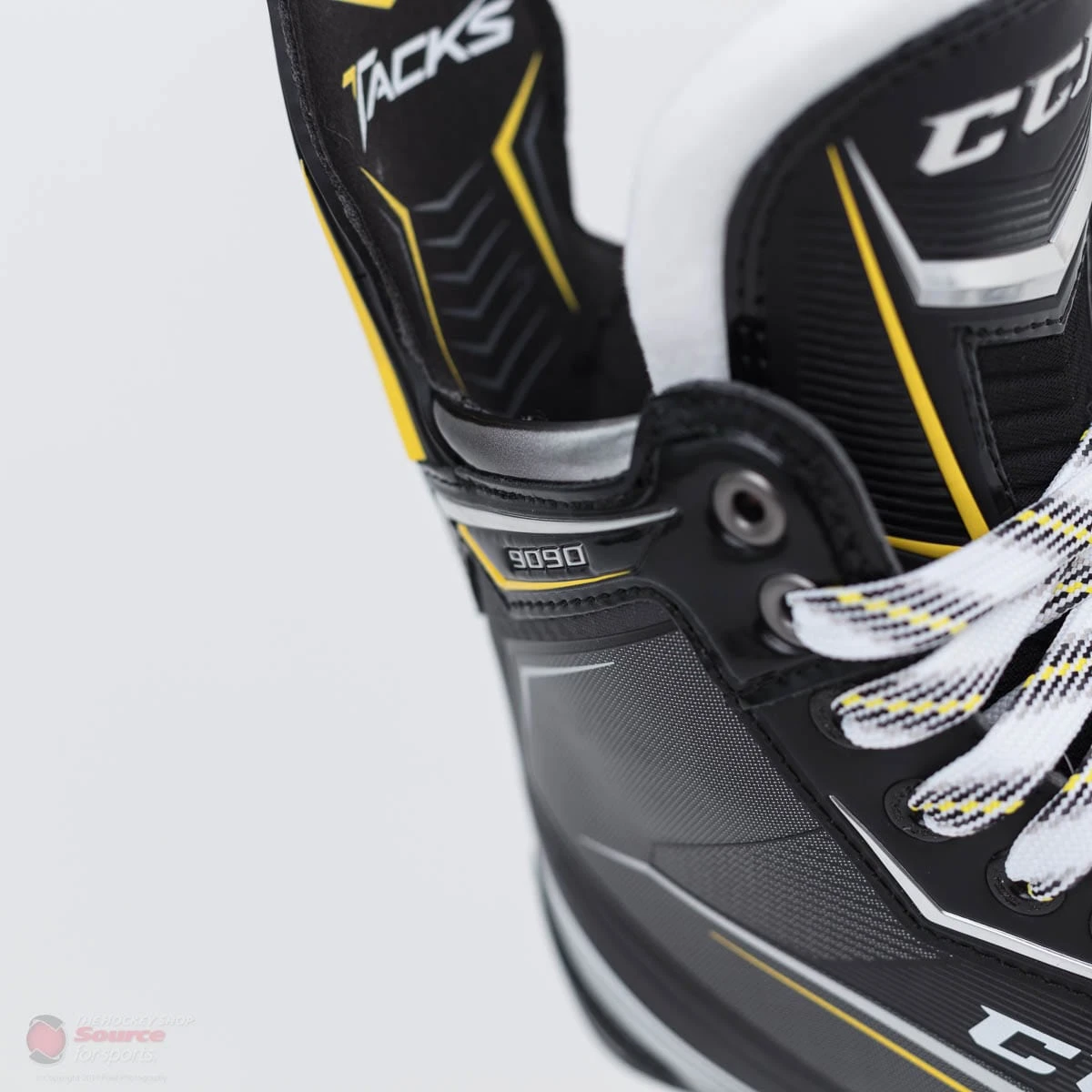 CCM Tacks 9090 Junior Hockey Skates 10 CCM Tacks 9090 Junior Hockey Skates - Image 8