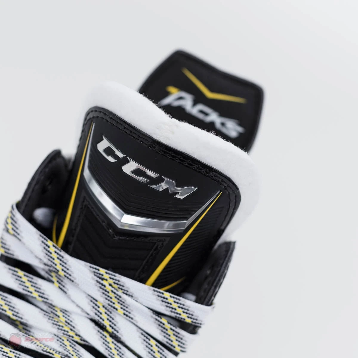 CCM Tacks 9090 Junior Hockey Skates 14 CCM Tacks 9090 Junior Hockey Skates - Image 12