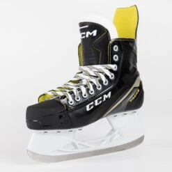 CCM Tacks AS560 Senior Hockey Skates -Baue Hockey Shop ccm hockey skates ccm tacks as560 senior hockey skates 29106040406082