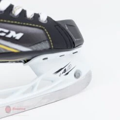 CCM Tacks Vector Junior Skates (2018) 25 CCM Tacks Vector Junior Skates (2018) -Baue Hockey Shop ccm hockey skates ccm tacks vector junior skates 2018 4566185771074
