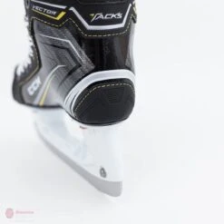 CCM Tacks Vector Junior Skates (2018) 26 CCM Tacks Vector Junior Skates (2018) -Baue Hockey Shop ccm hockey skates ccm tacks vector junior skates 2018 4566185836610