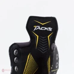 CCM Tacks Vector Junior Skates (2018) 32 CCM Tacks Vector Junior Skates (2018) -Baue Hockey Shop ccm hockey skates ccm tacks vector junior skates 2018 4566186000450