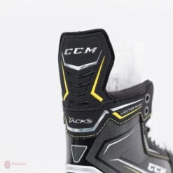 CCM Tacks Vector Plus Junior Hockey Skates (2018) -Baue Hockey Shop ccm hockey skates ccm tacks vector plus junior hockey skates 2018 4566184820802