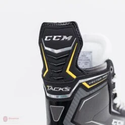 CCM Tacks Vector Pro Junior Skates (2018) -Baue Hockey Shop ccm hockey skates ccm tacks vector pro junior skates 2018 4566183084098