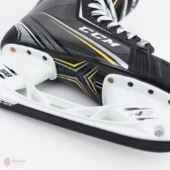 CCM Tacks Vector Pro Senior Hockey Skates (2018) 25 CCM Tacks Vector Pro Senior Hockey Skates (2018) -Baue Hockey Shop ccm hockey skates ccm tacks vector pro senior hockey skates 2018 4566187769922