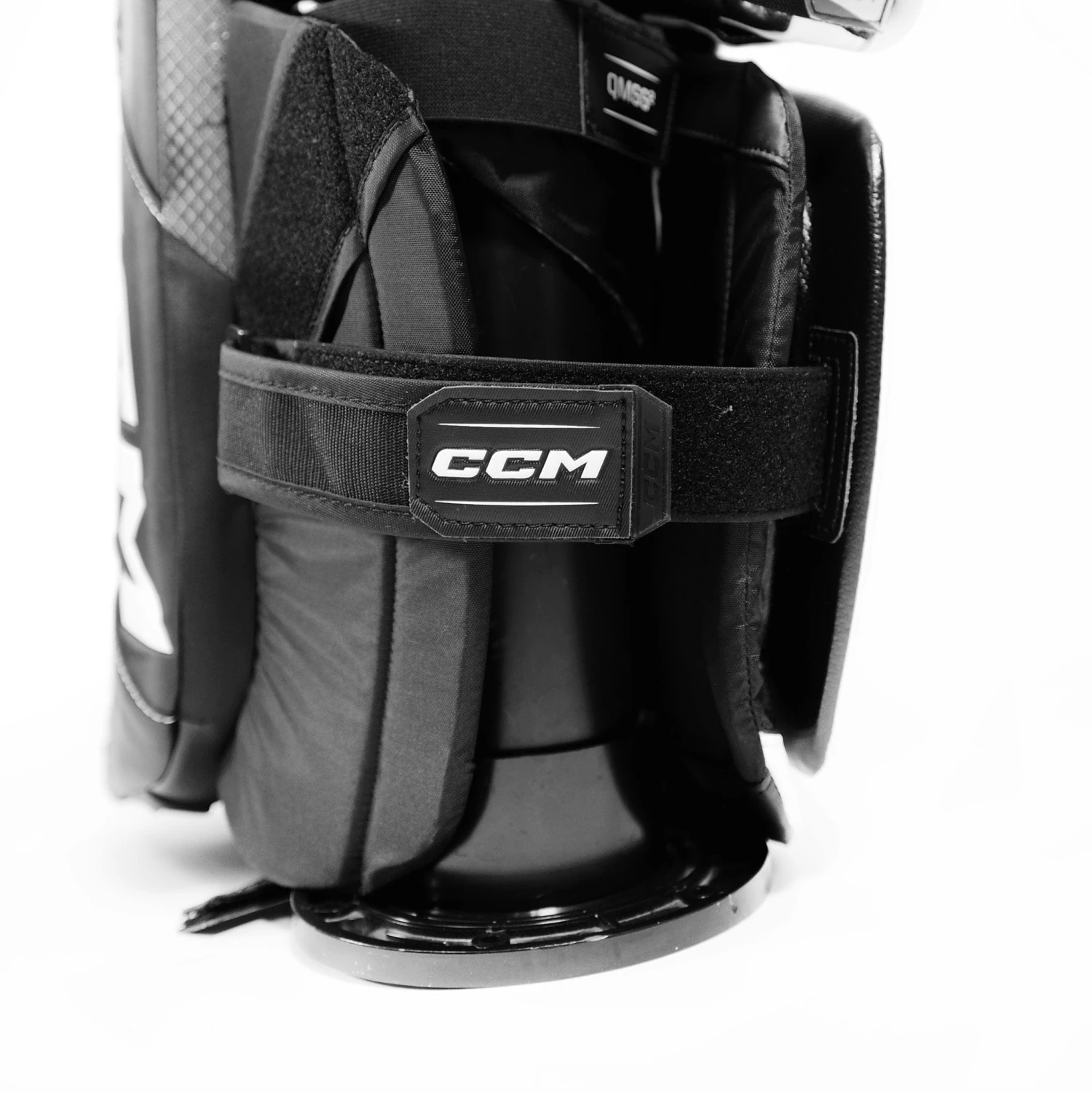 CCM Axis 2.9 Senior Goalie Leg Pads - Source Exclusive 7 CCM Axis 2.9 Senior Goalie Leg Pads - Source Exclusive - Image 5