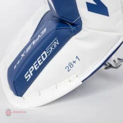 CCM Extreme Flex E5.5 Junior Goalie Leg Pads 26 CCM Extreme Flex E5.5 Junior Goalie Leg Pads -Baue Hockey Shop ccm leg pads ccm extreme flex e5 5 junior goalie leg pads 27988492910658