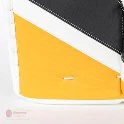 CCM Extreme Flex E5.9 Senior Goalie Leg Pads -Baue Hockey Shop ccm leg pads ccm extreme flex e5 9 senior goalie leg pads 27988495466562